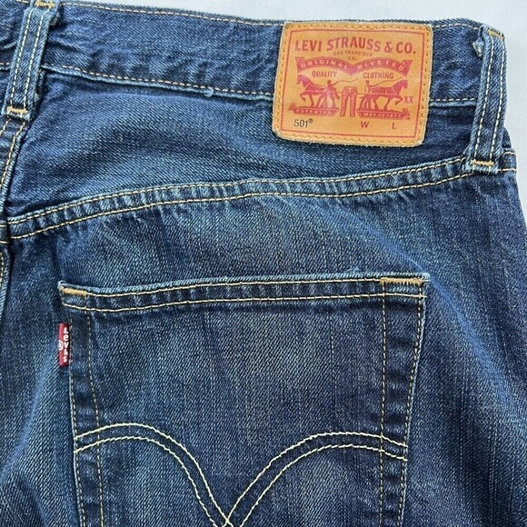 Levis 501 Button Fly Women Y2K Straight Leg Denim Blue Jeans Size W31 L32 - Picture 4 of 14